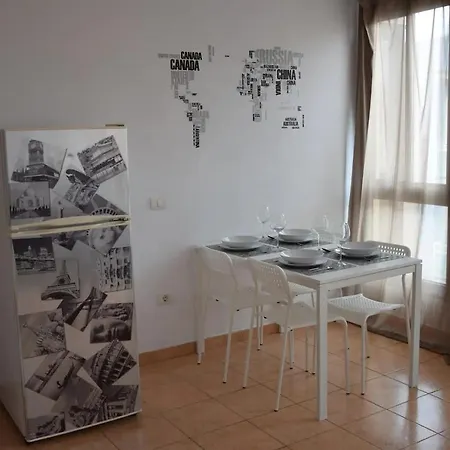 Bonito Y Tranquilo En Abrigos Apartamento